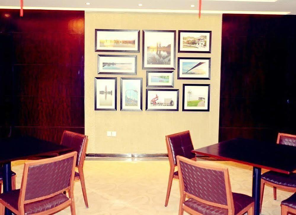 Dongguan Xiangkai Yuerong Hotel Humen Экстерьер фото